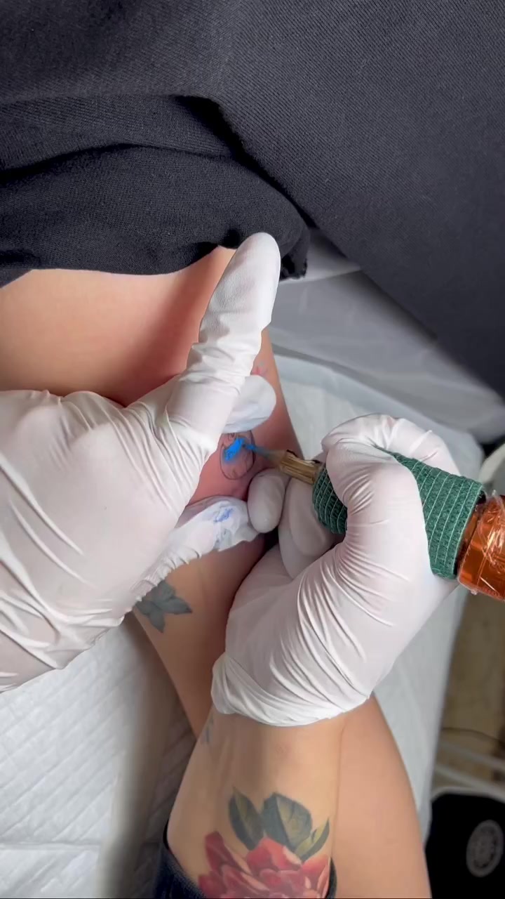 tattooist_toma