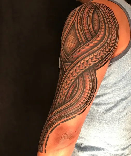 Ink and Dagger Tattoo