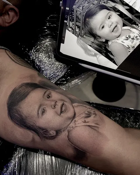 tattooist_bk