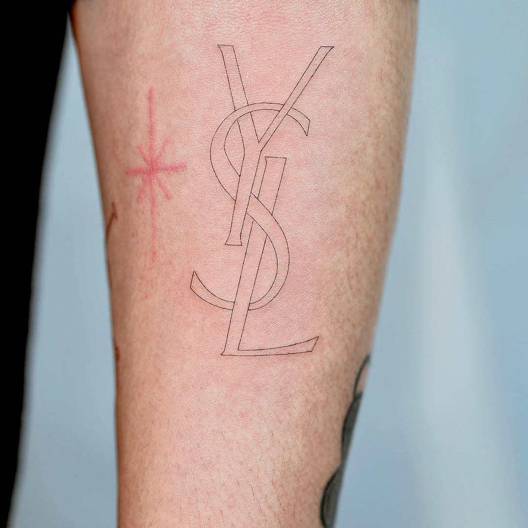tattooist_arar