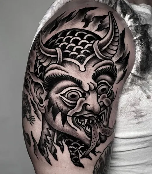 Full Circle Tattoo