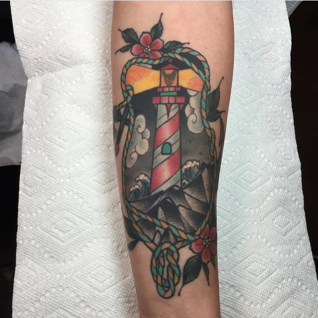 Full Circle Tattoo