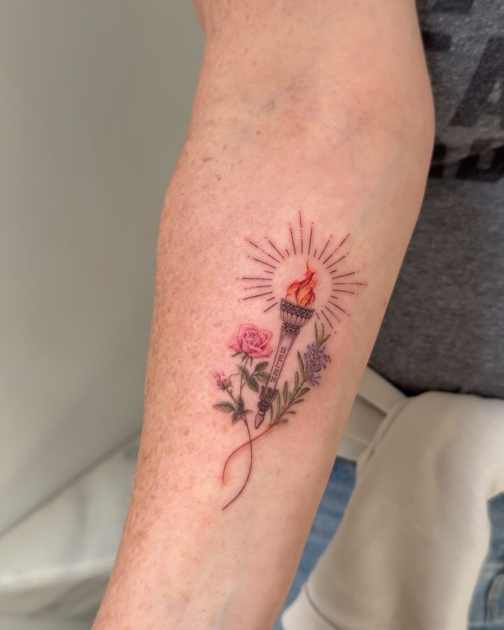tattooist_solar