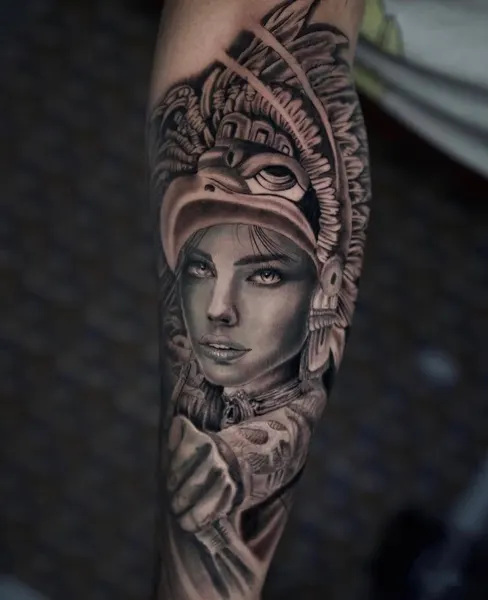 Full Circle Tattoo