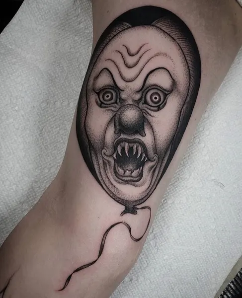 Full Circle Tattoo