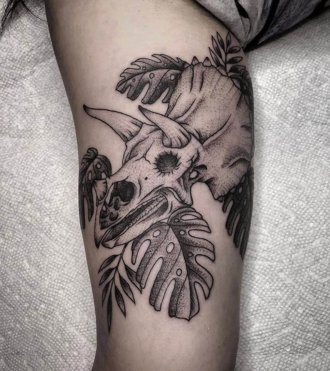 Full Circle Tattoo