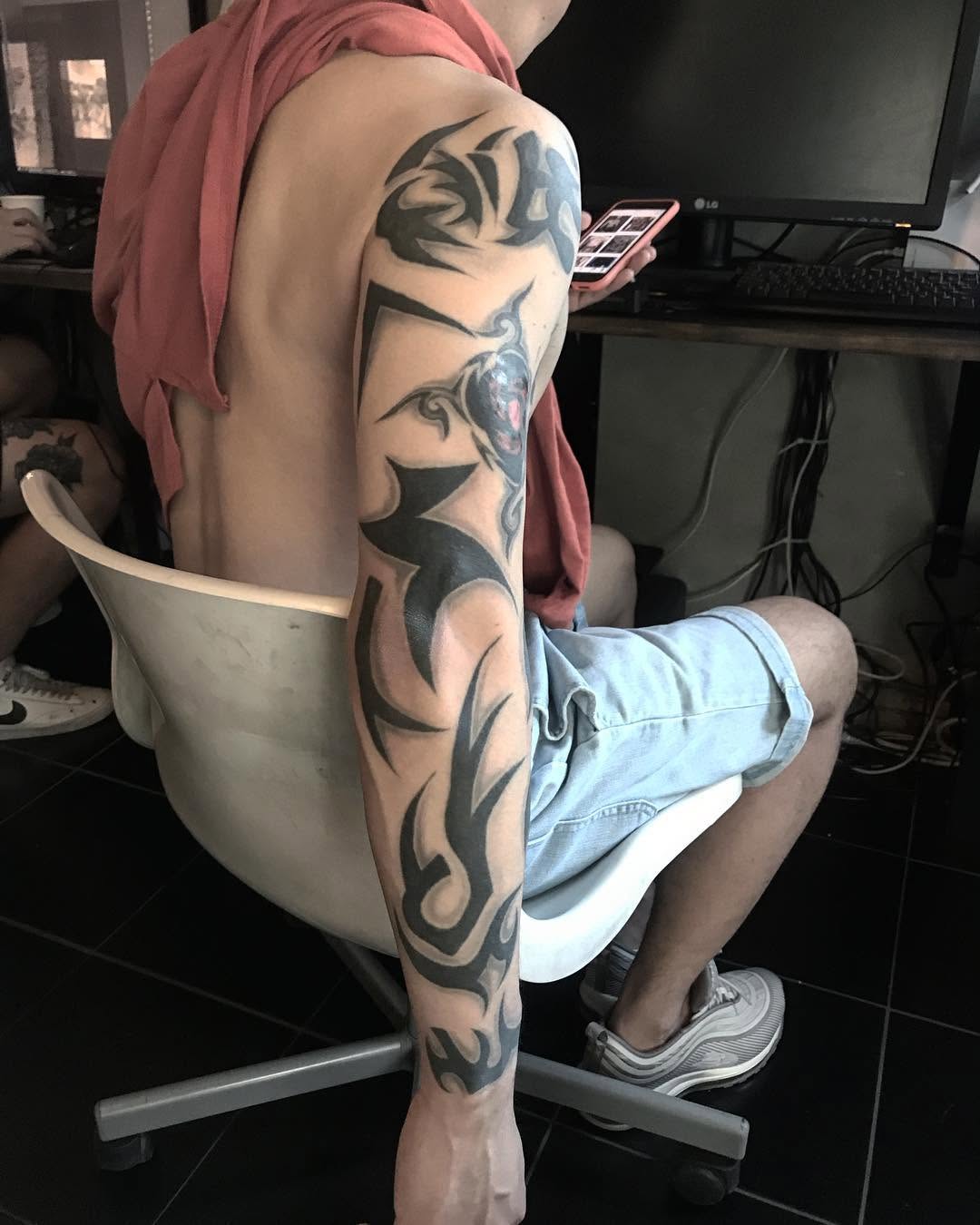 tattooist_bk