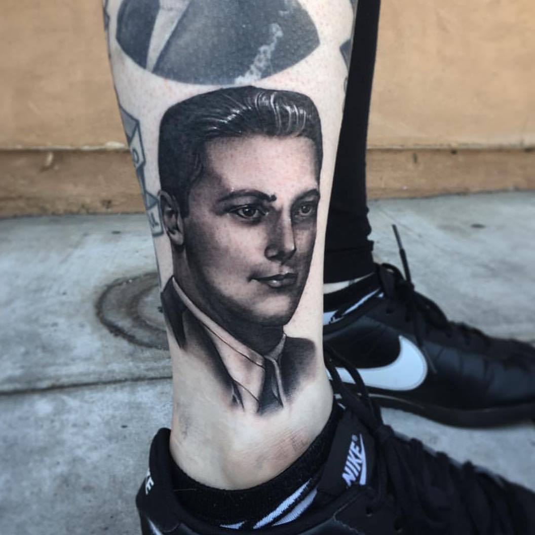 Full Circle Tattoo