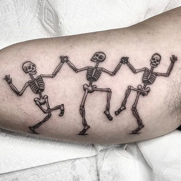 Full Circle Tattoo