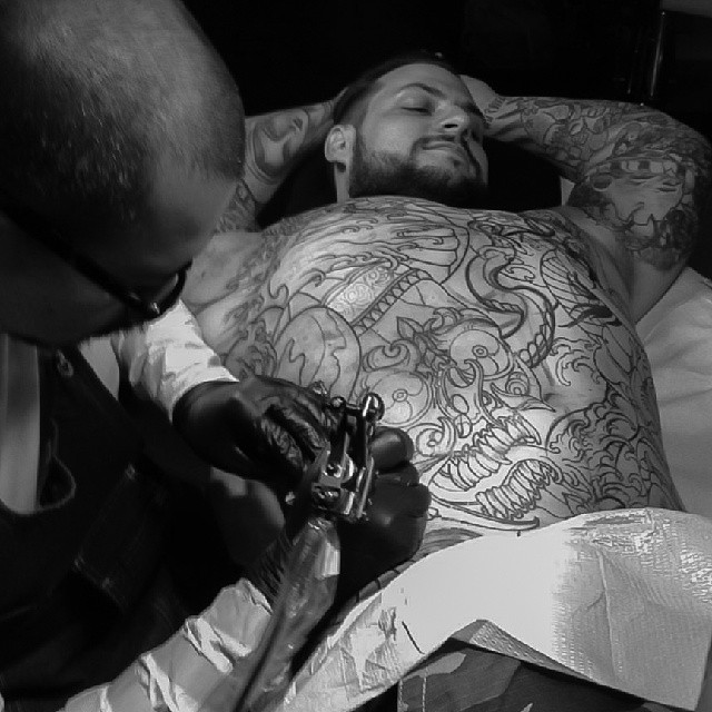 Full Circle Tattoo