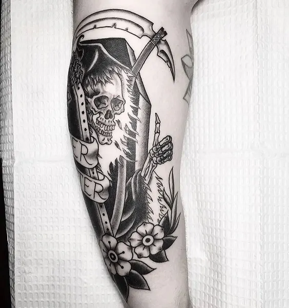 Full Circle Tattoo