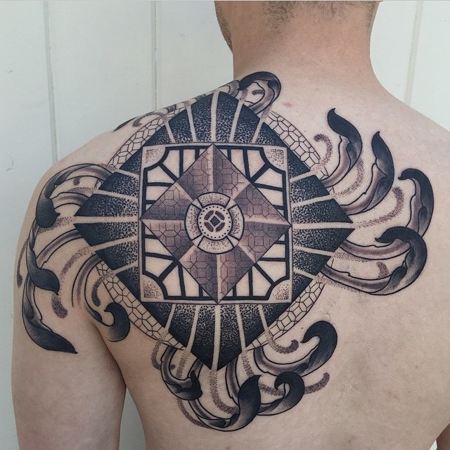 Full Circle Tattoo