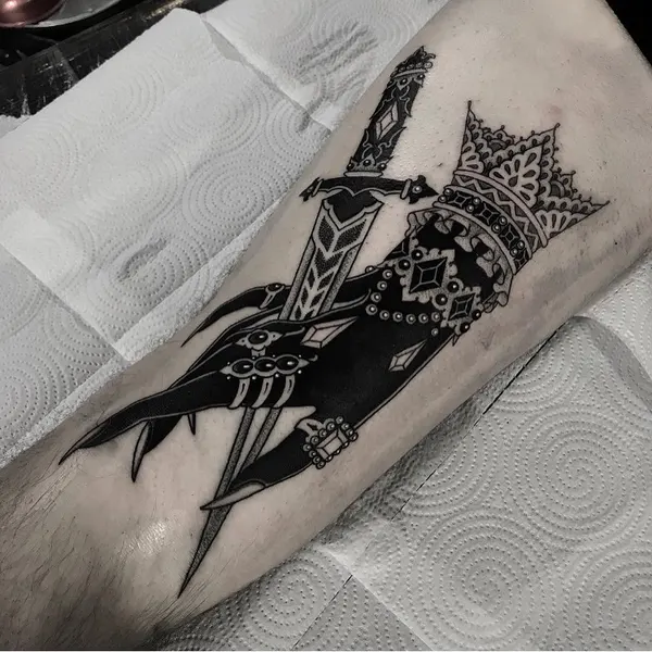 black_casket