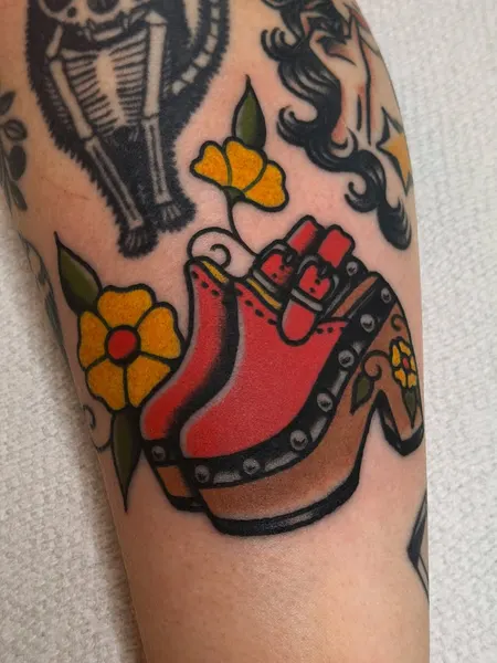 lindseebeetattoo