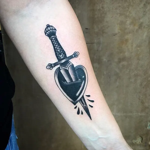 Full Circle Tattoo