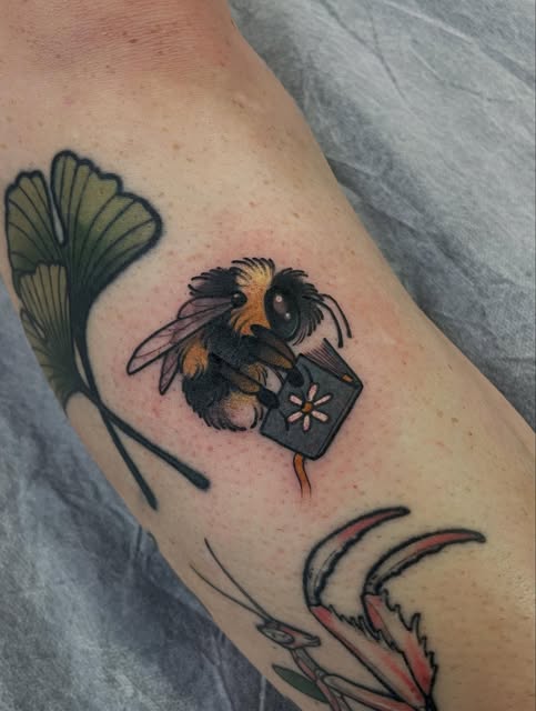 Animal, 벌
