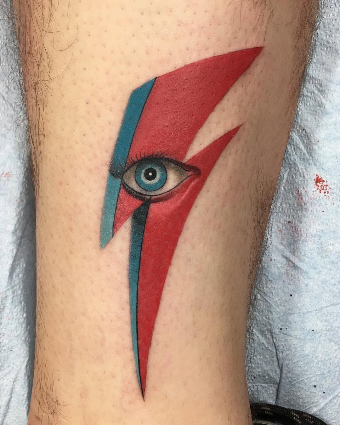 Full Circle Tattoo