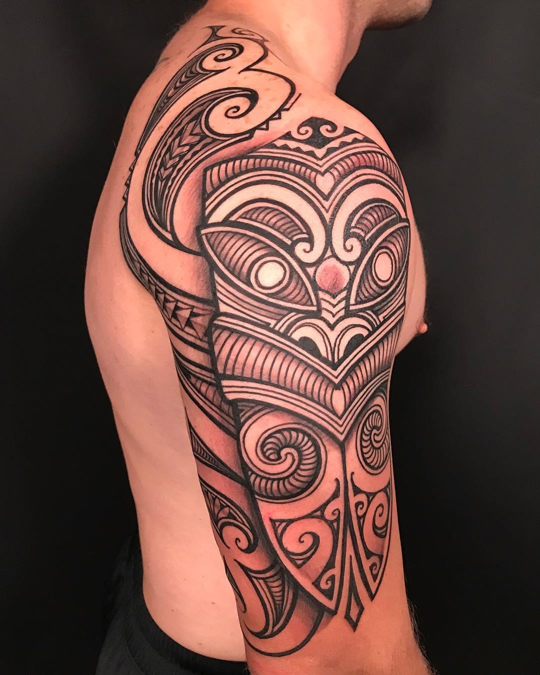 Ink and Dagger Tattoo