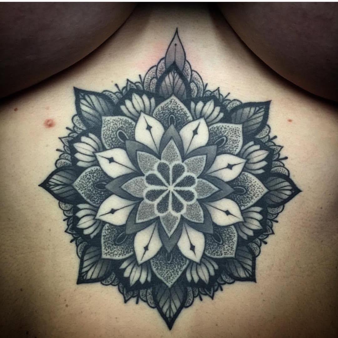 Full Circle Tattoo