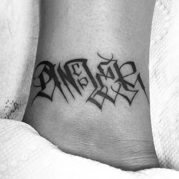 Lettering