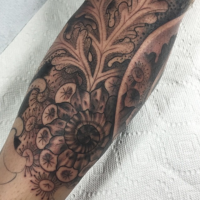 Full Circle Tattoo