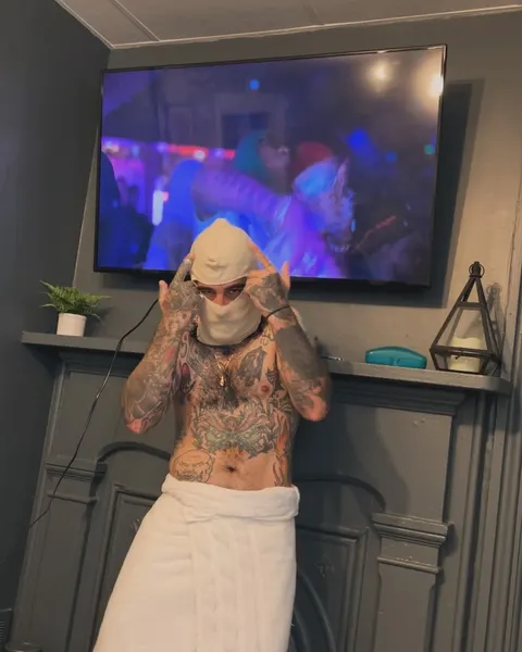 joshbovendertattoo