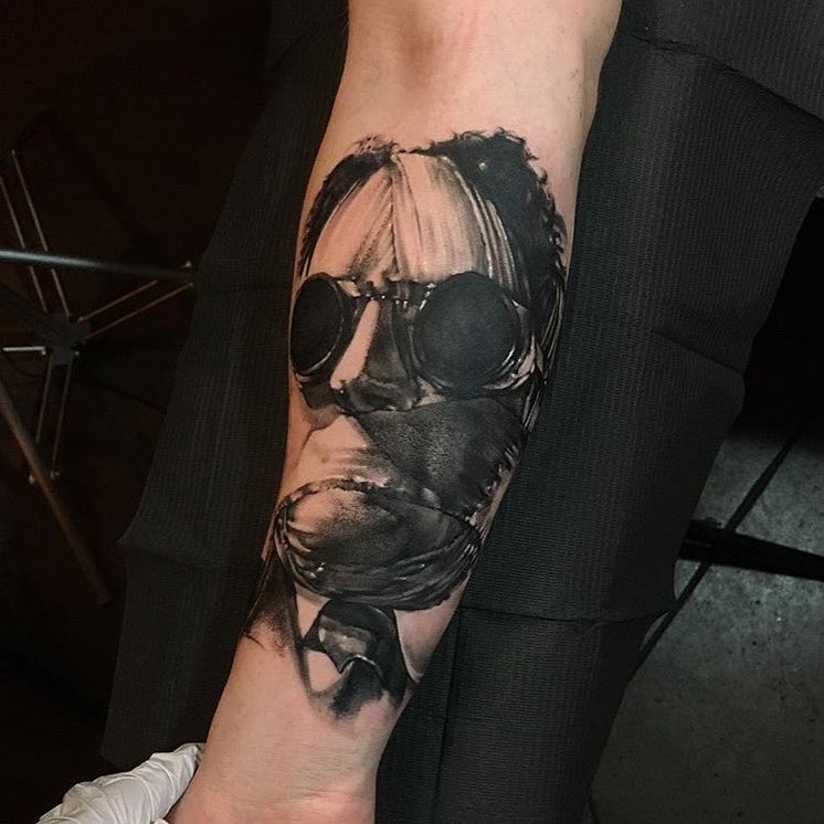 Full Circle Tattoo