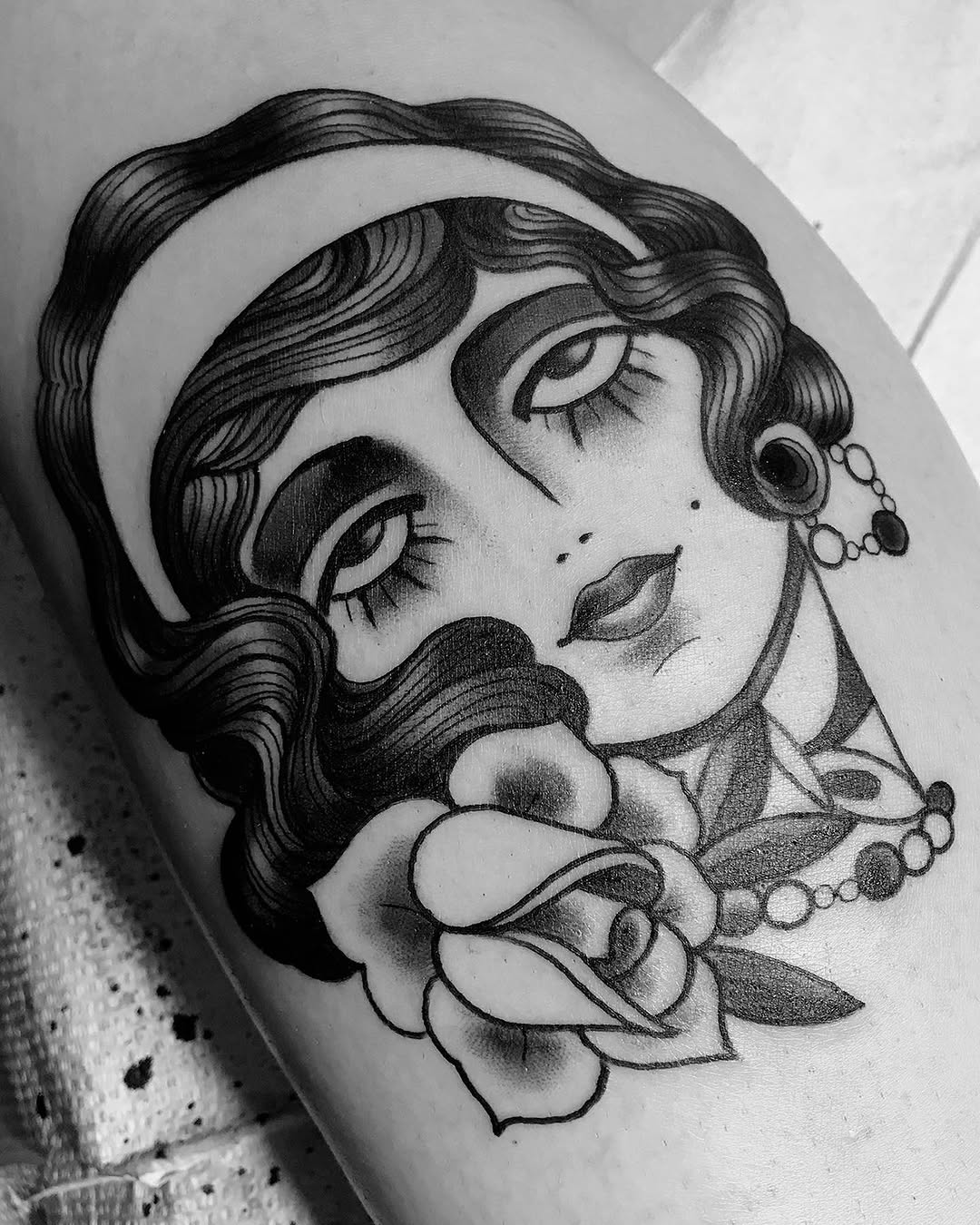 Full Circle Tattoo