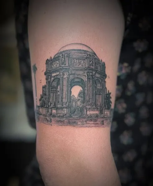 Full Circle Tattoo
