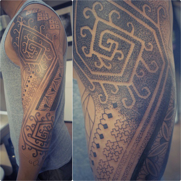 Full Circle Tattoo