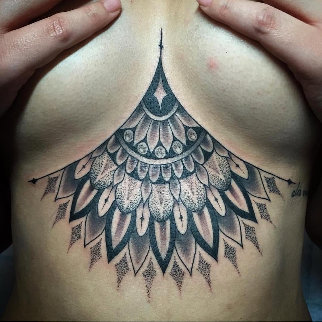 Full Circle Tattoo