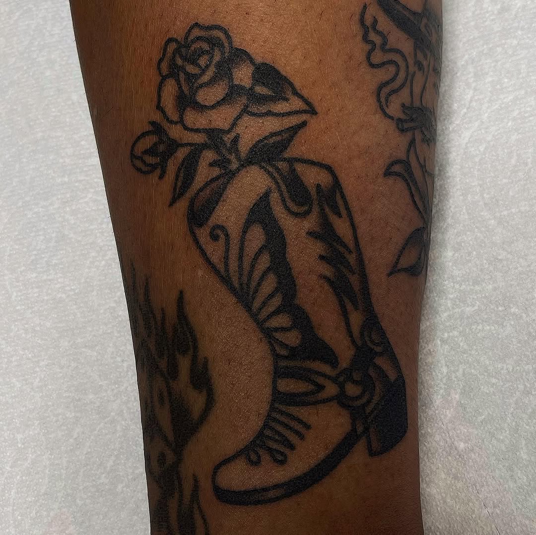 lindseebeetattoo
