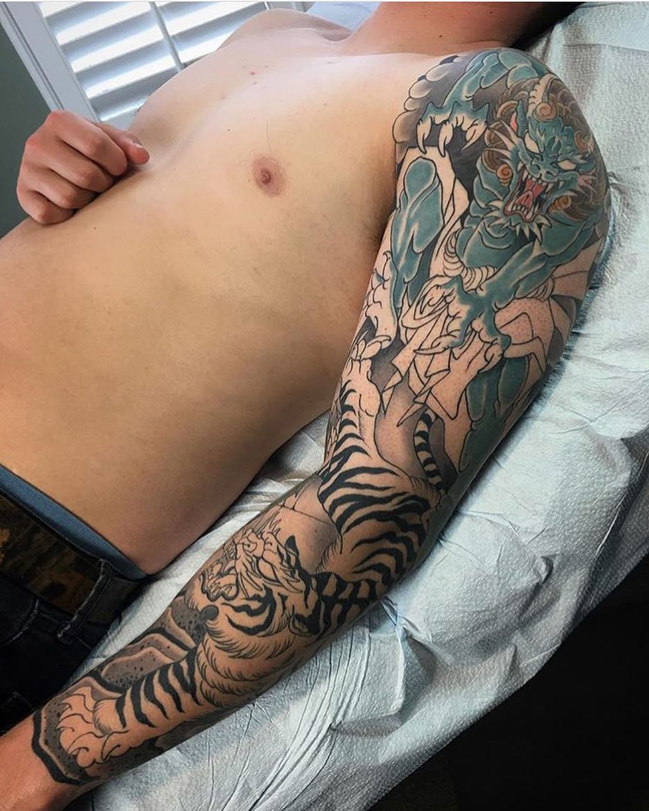 Full Circle Tattoo