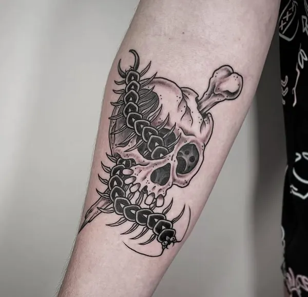 Full Circle Tattoo
