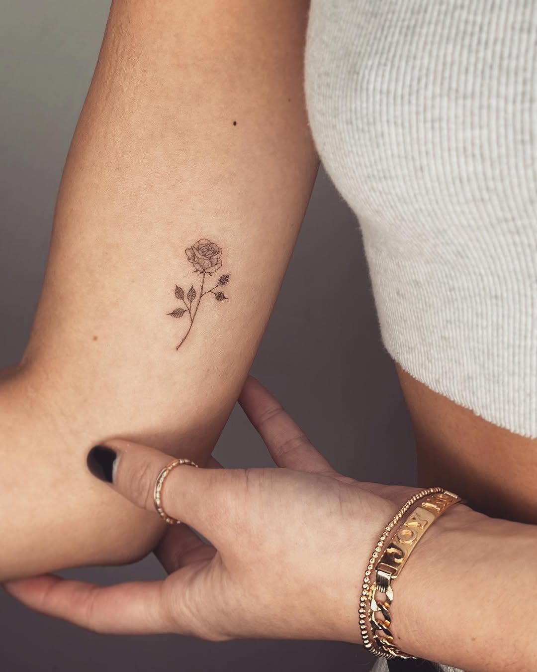 Flower, Lettering