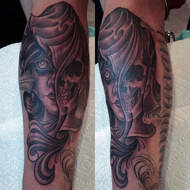 Full Circle Tattoo