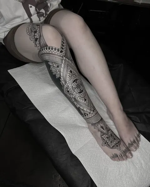 Full Circle Tattoo