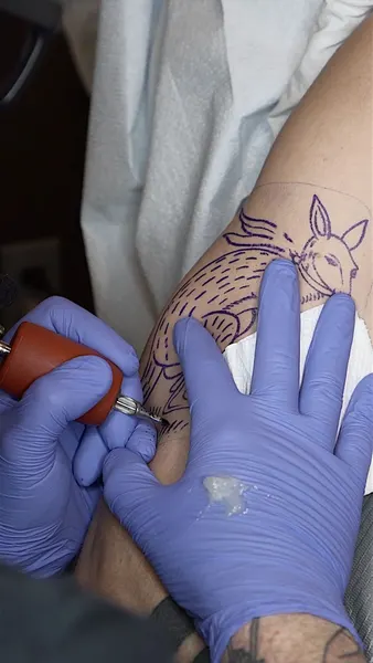 Full Circle Tattoo
