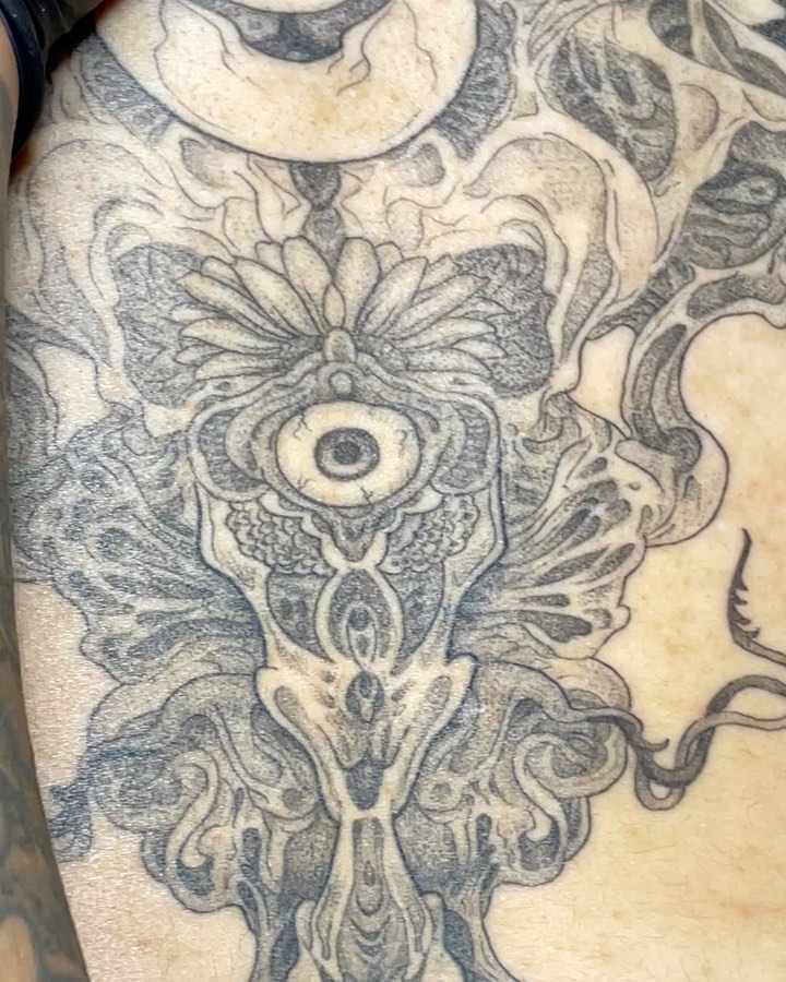 Full Circle Tattoo