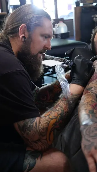 Full Circle Tattoo