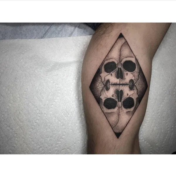 Full Circle Tattoo