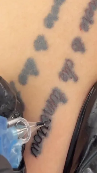 tattooist_arar