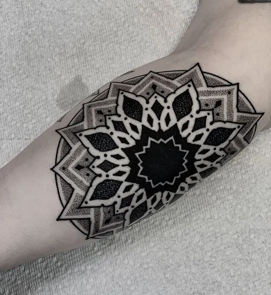black_casket