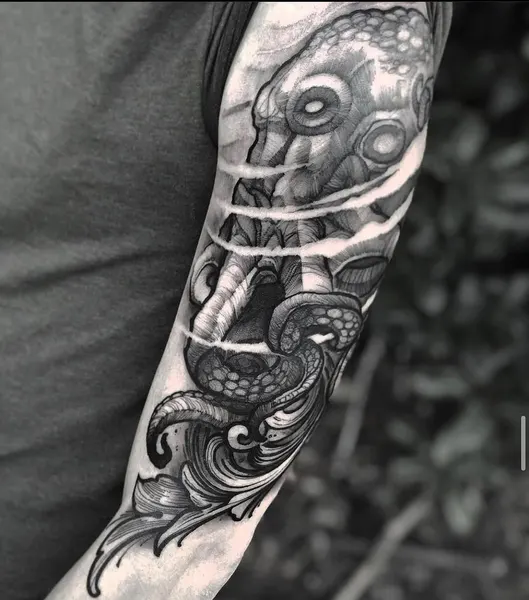 Ink and Dagger Tattoo