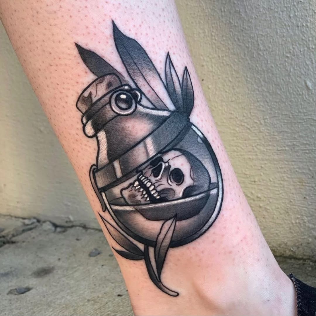 Ink and Dagger Tattoo