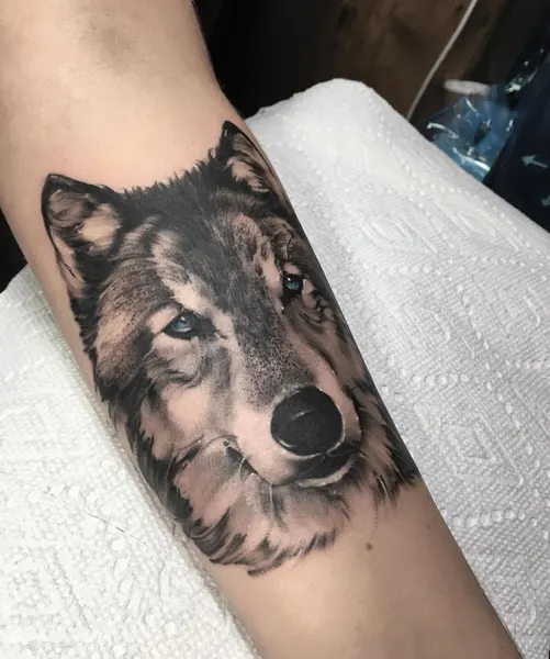 Full Circle Tattoo