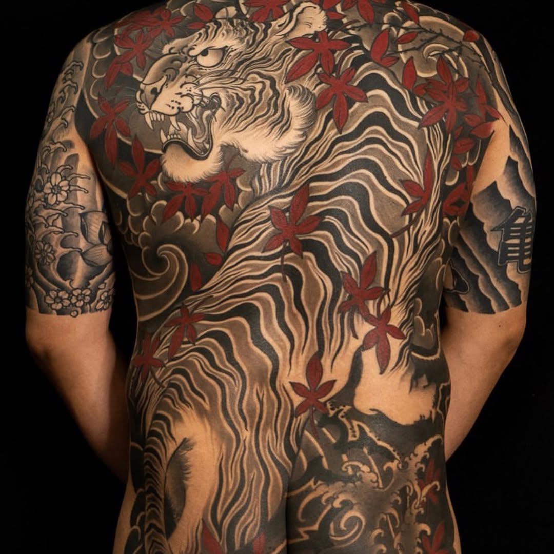 Full Circle Tattoo