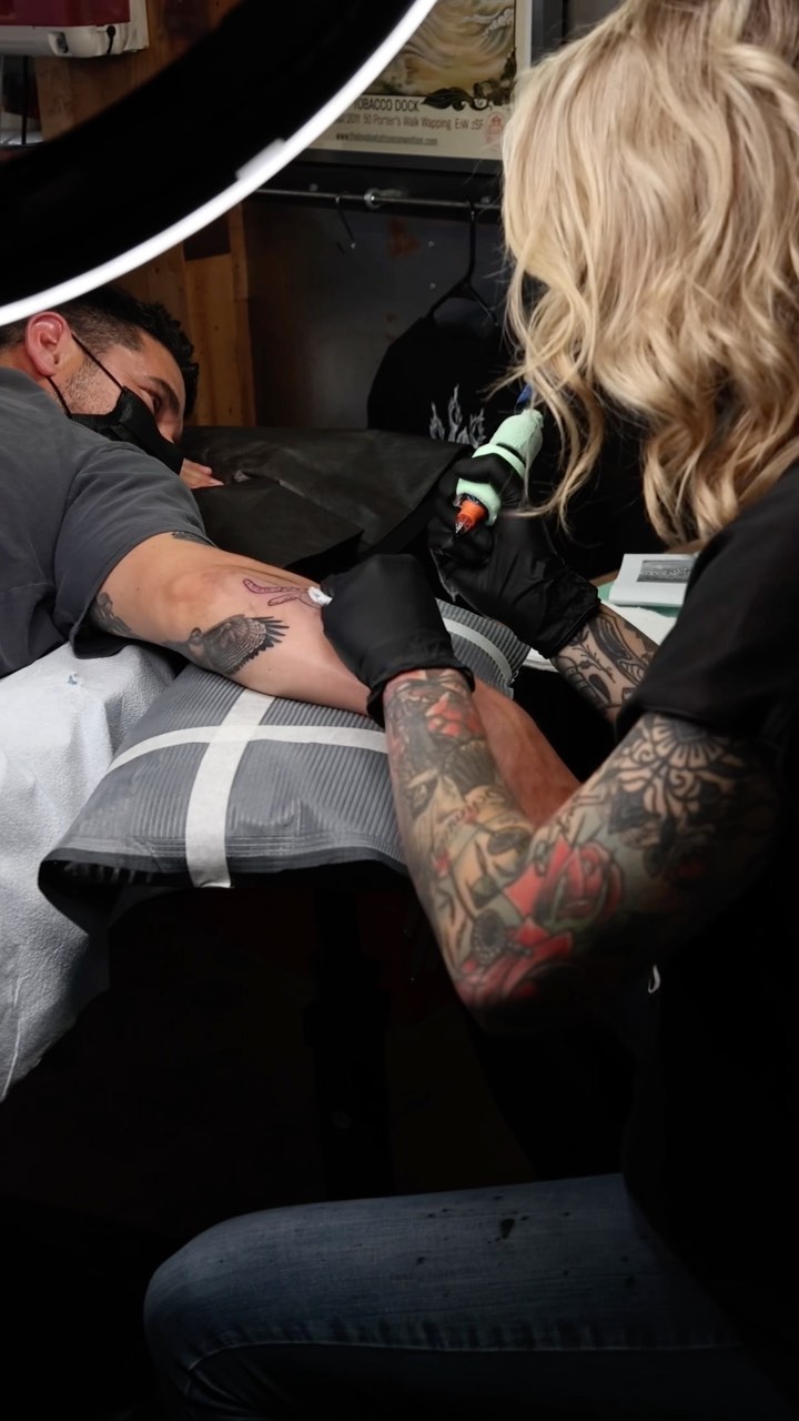 Full Circle Tattoo