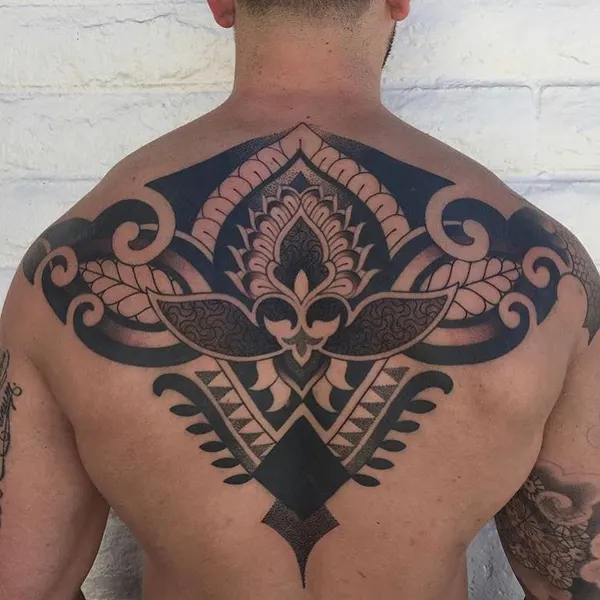 Full Circle Tattoo