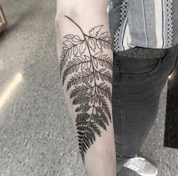 Ink and Dagger Tattoo